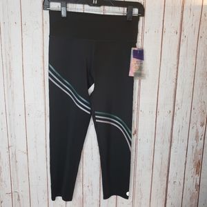 Threads 4 thought NWT Athletic Recycled Leggings